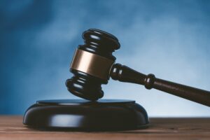 ①遺産分割協議（調停等）が長引いている場合、あるいは放置されている場合